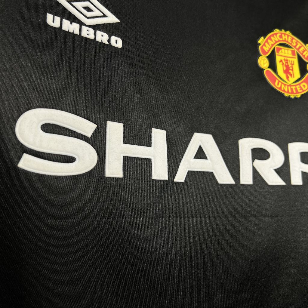 MANCHESTER UNITED 1998 - 1999 TREDJE TRØJE