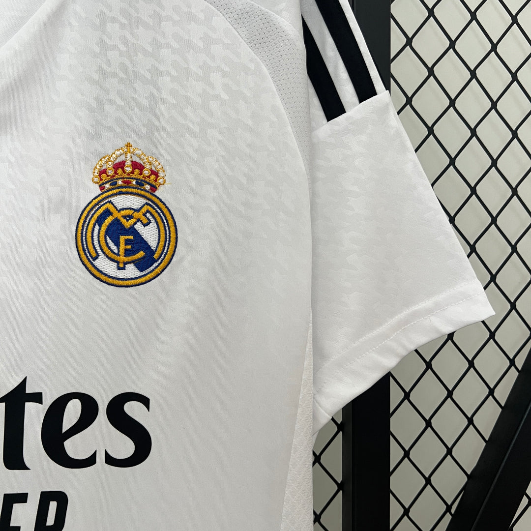 REAL MADRID 2024 - 2025 HJEMME TRØJE