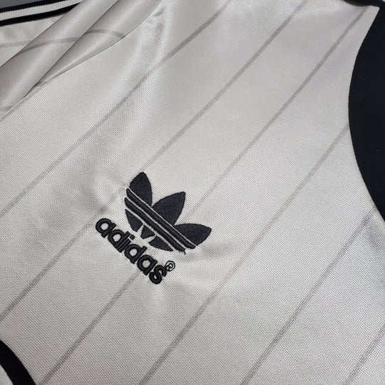 MANCHESTER UNITED 1982-1984 UDEBANE TRØJE