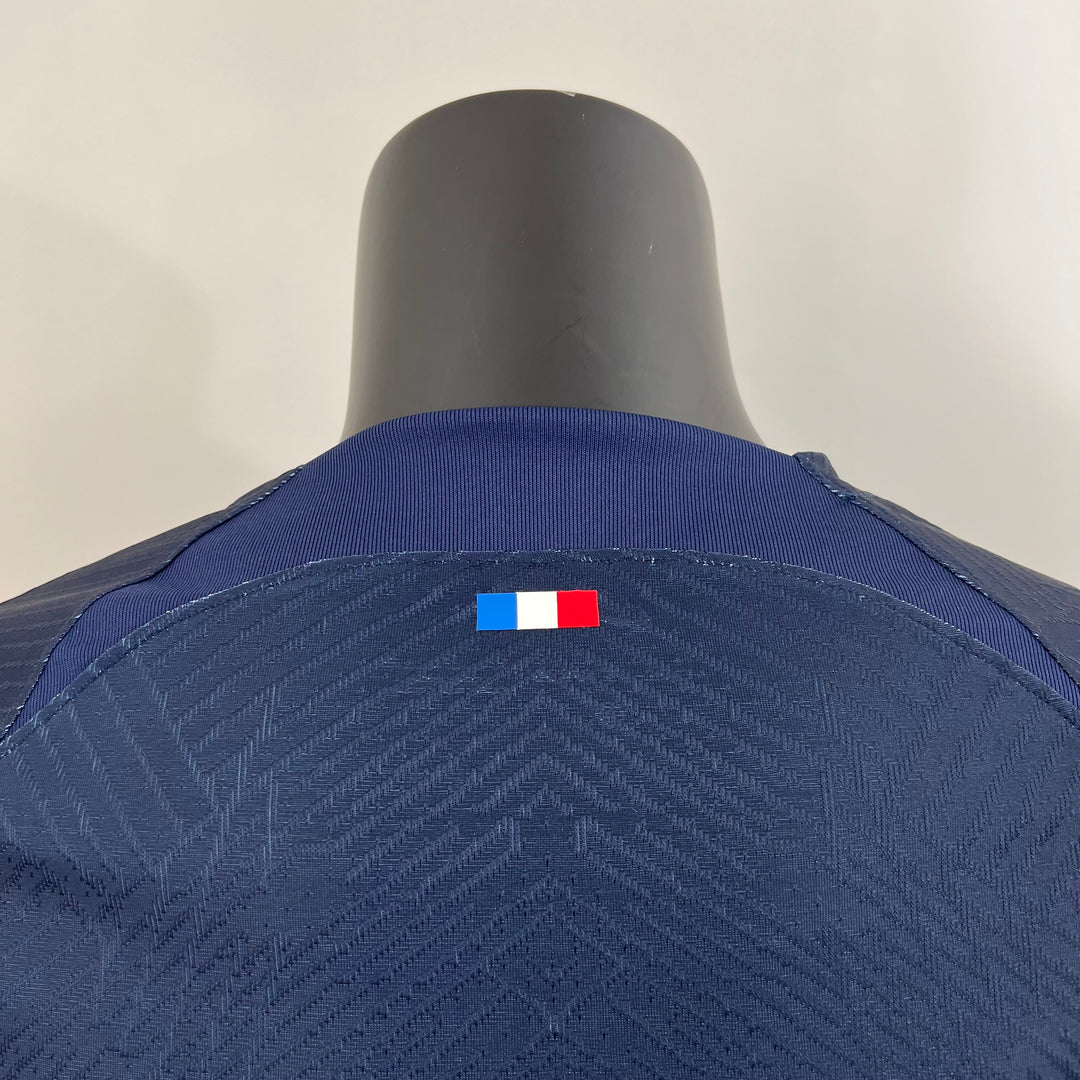 PARIS SAINT-GERMAIN 2023 - 2024 HJEMME TRØJE PLAYER EDITION