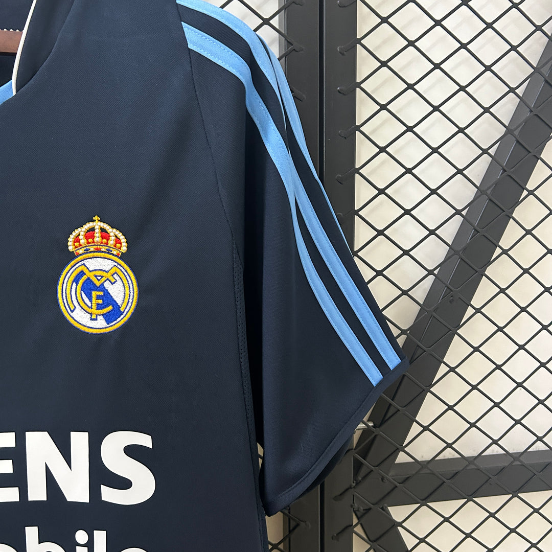 REAL MADRID 2003–2004 UDEBANE TRØJE