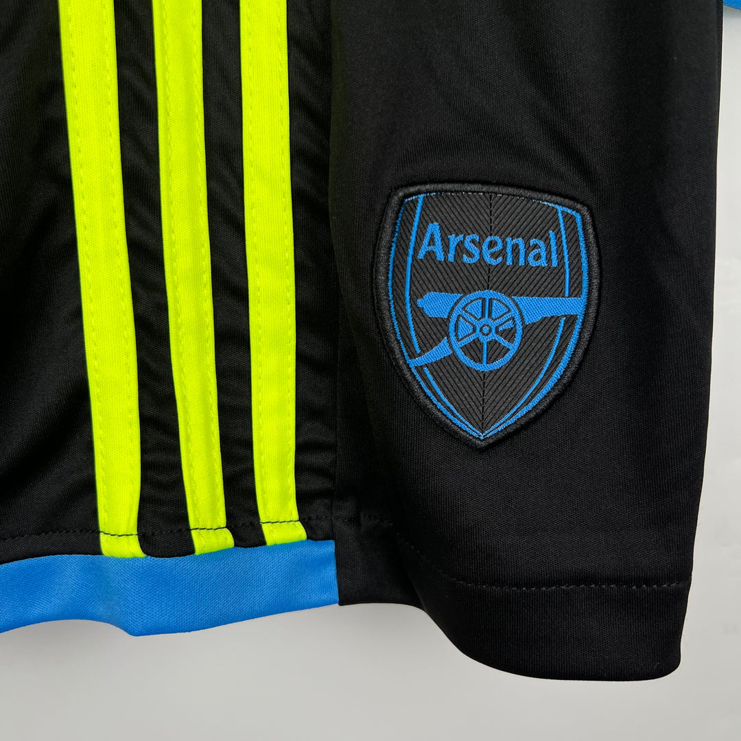 ARSENAL 2023 - 2024 UDEBANE TRØJE FOR BØRN