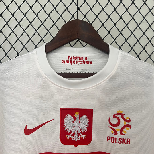 POLEN 2012 EM HJEMME TRØJE