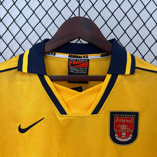 ARSENAL 1996 - 1997 UDEBANE TRØJE