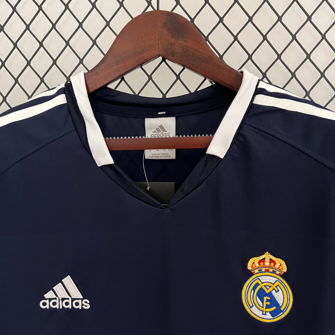 REAL MADRID 2004 - 2005 UDEBANE TRØJE