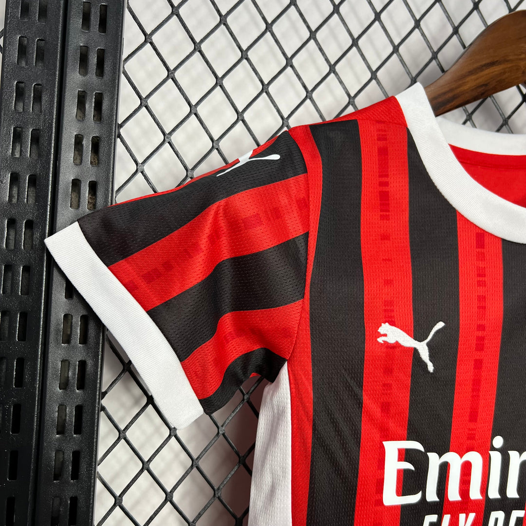 AC MILAN 2024 - 2025 HJEMME TRØJE FOR BØRN