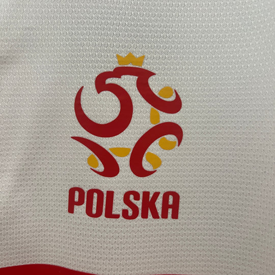 POLEN 2012 EM HJEMME TRØJE