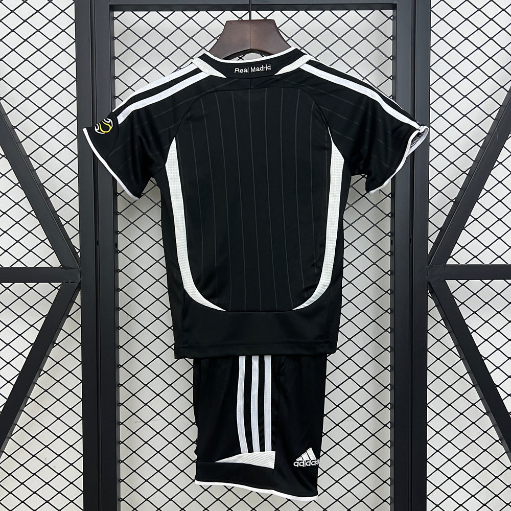 REAL MADRID 2006 - 2007 UDEBANE TRØJE FOR BØRN