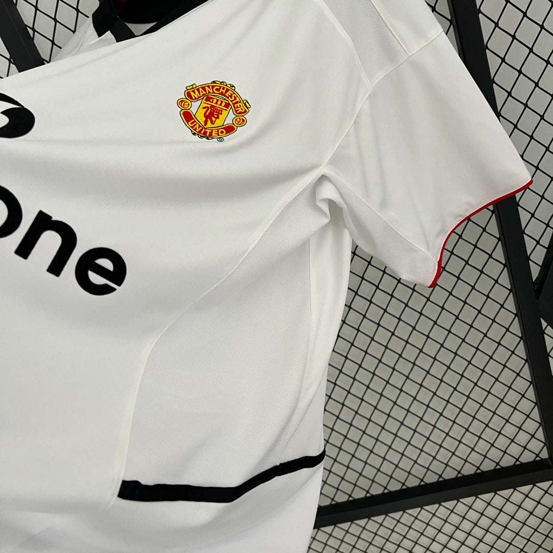 MANCHESTER UNITED 2002 - 2003 UDEBANE TRØJE
