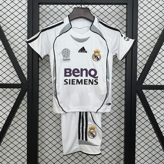 REAL MADRID 2006 - 2007 HJEMME TRØJE FOR BØRN