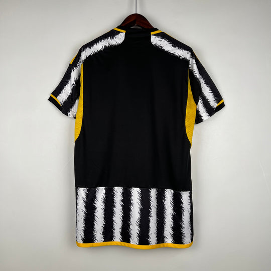 JUVENTUS 2023 - 2024 HJEMME TRØJE