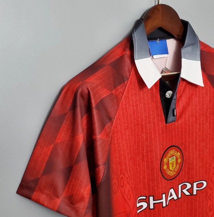 MANCHESTER UNITED 1996 - 1997 HJEMME TRØJE