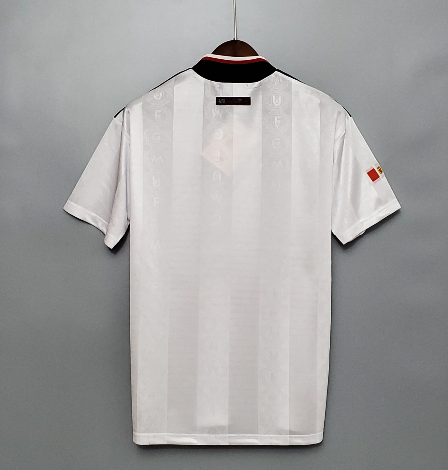 MANCHESTER UNITED 1998 - 1999 UDEBANE TRØJE