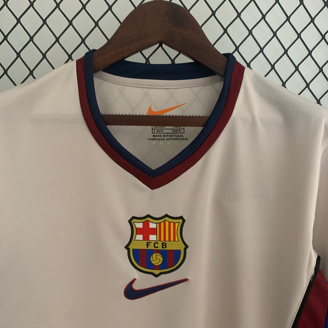 BARCELONA 1998 - 1999 UDEBANE TRØJE
