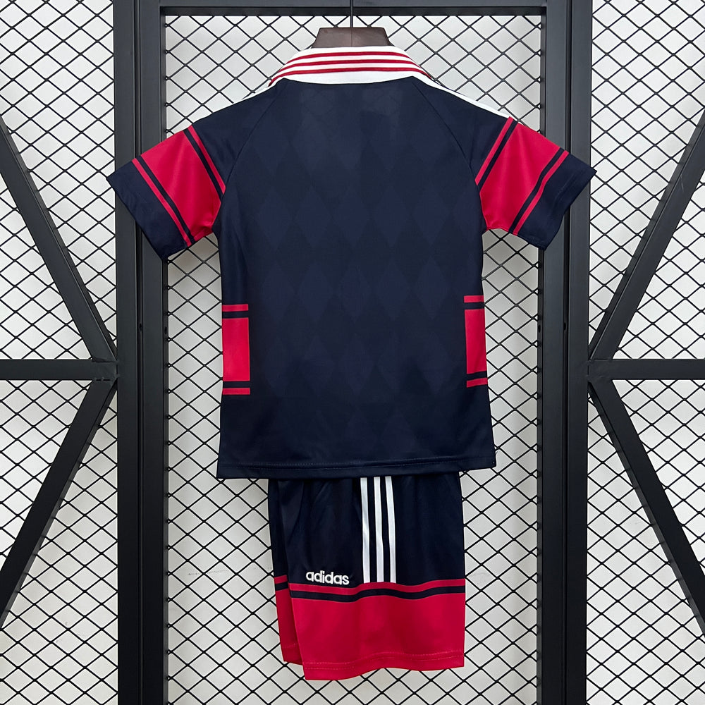 BAYERN MUNICH 1997–1998 HJEMME TRØJE FOR BØRN