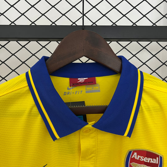 ARSENAL 2013–2014 UDEBANE TRØJE