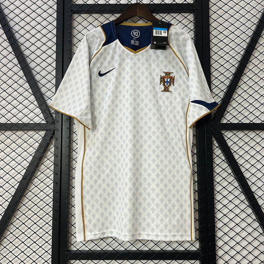 PORTUGAL 2004 UDEBANE TRØJE