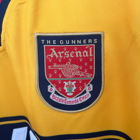 ARSENAL 1997 - 1998 UDEBANE TRØJE