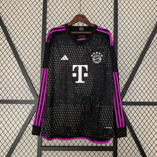 BAYERN MUNICH 2023 - 2024 UDEBANE TRØJE LANGÆRMET