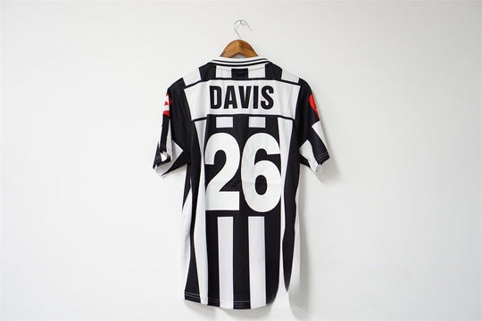 JUVENTUS 2001 - 2002 HJEMME TRØJE