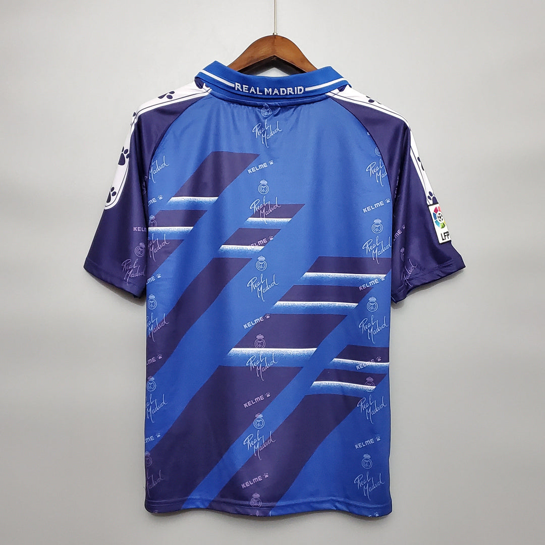 REAL MADRID 1995 - 1996 UDEBANE TRØJE
