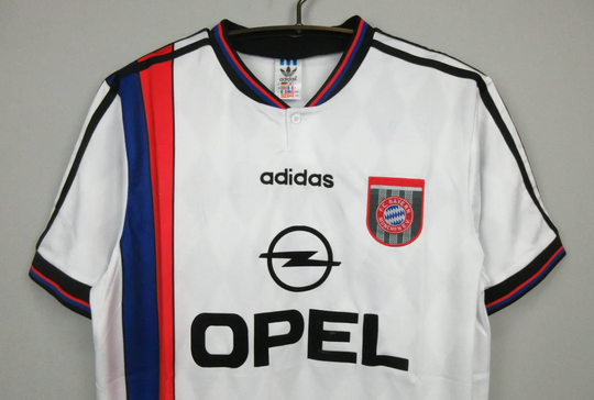 BAYERN MUNICH 1995 - 1996 UDEBANE TRØJE