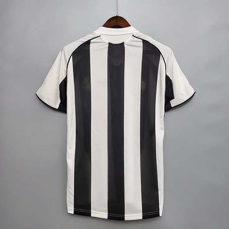 NEWCASTLE 2005 - 2006 HJEMME TRØJE