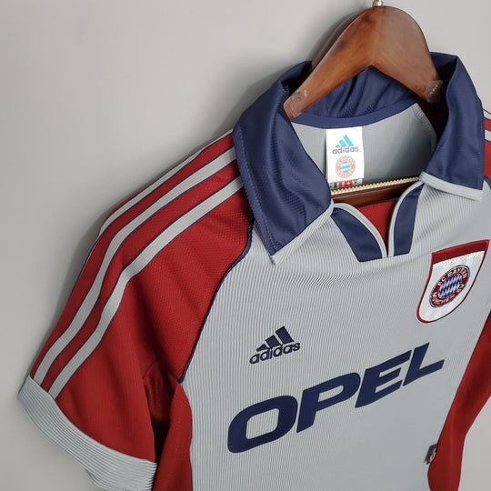 BAYERN MUNICH 1998 - 1999 UDEBANE TRØJE