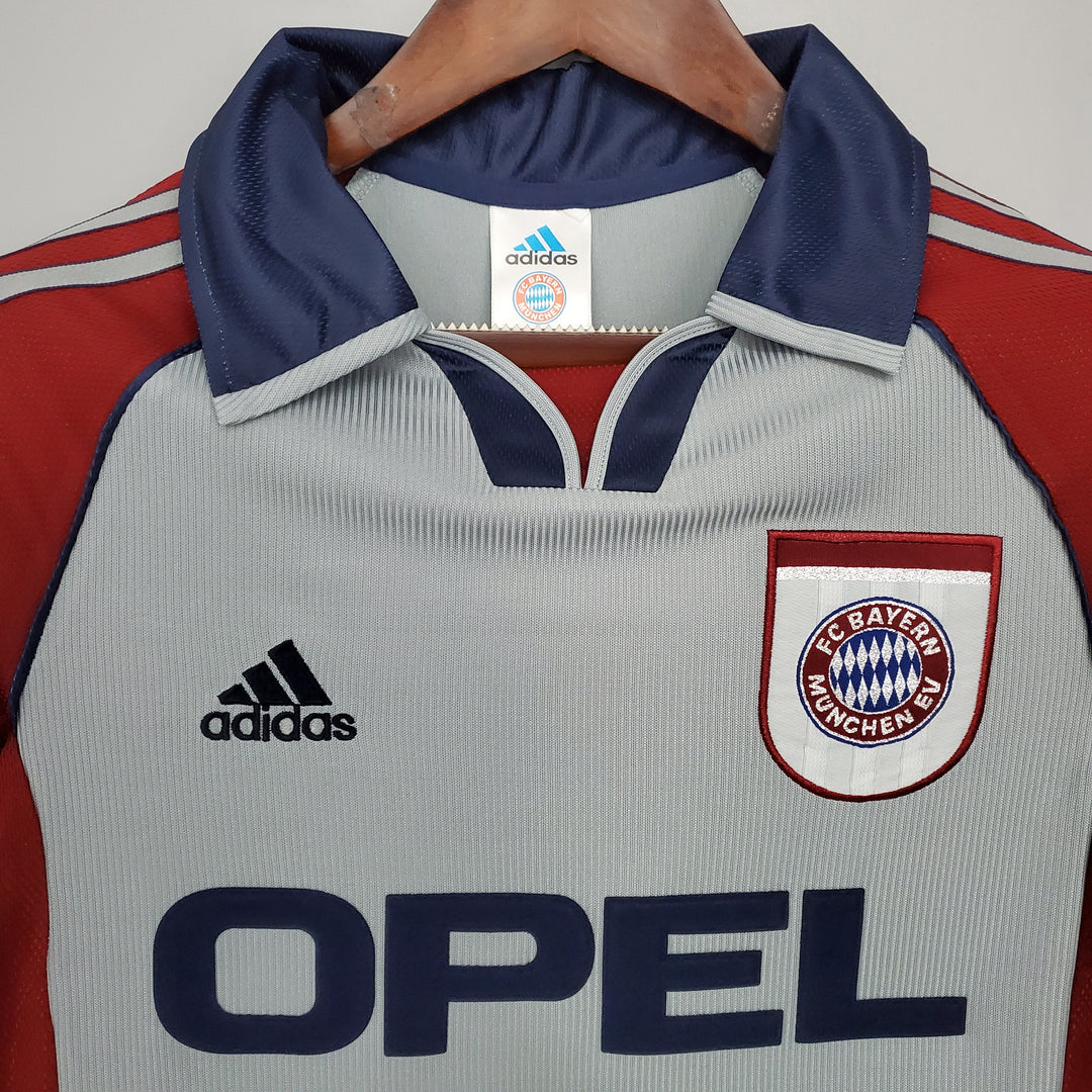 BAYERN MUNICH 1998 - 1999 UDEBANE TRØJE
