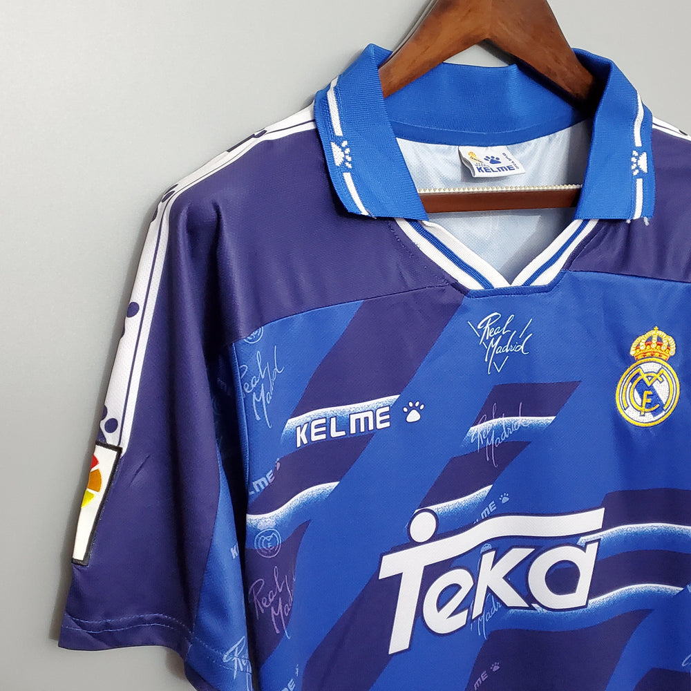 REAL MADRID 1995 - 1996 UDEBANE TRØJE